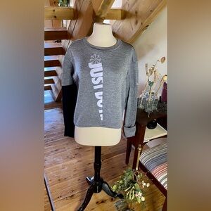 Nike dri-fit crop top HARD TO FIND STYLE Size Medium